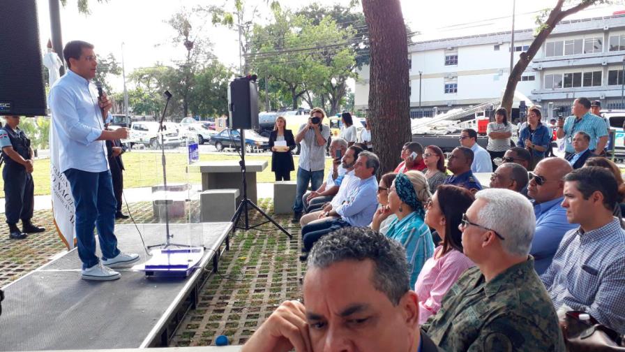 Alcaldía entrega remozado el parque Jimenoa en Los Ríos