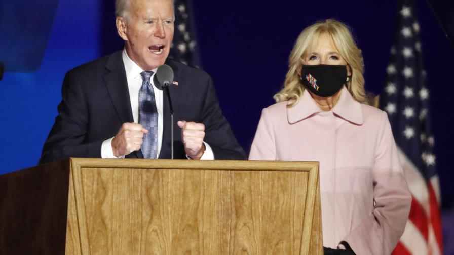 Biden exige respetar su victoria y Trump insiste en hablar de fraude