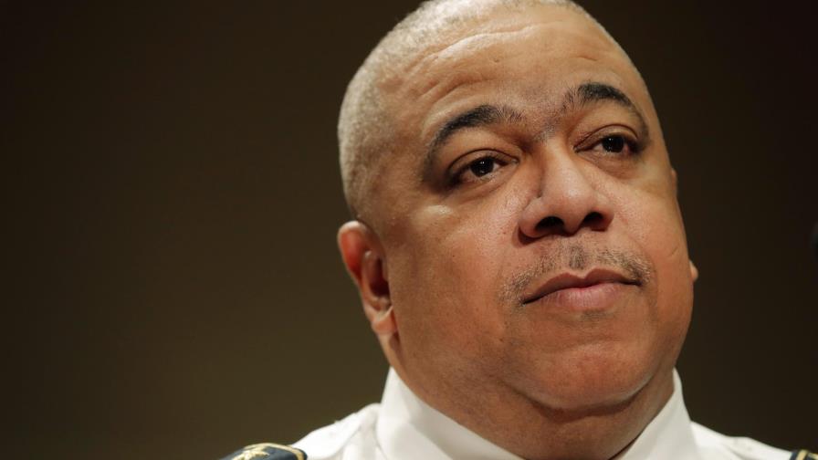 Baltimore: Niño de 2 años baleado estando dentro de vehículo