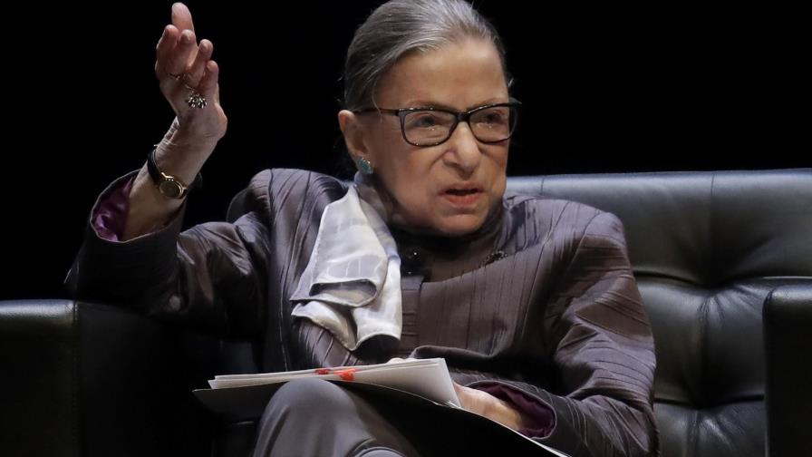 EEUU: Hospitalizan a ministra Ginsburg, de 86 años