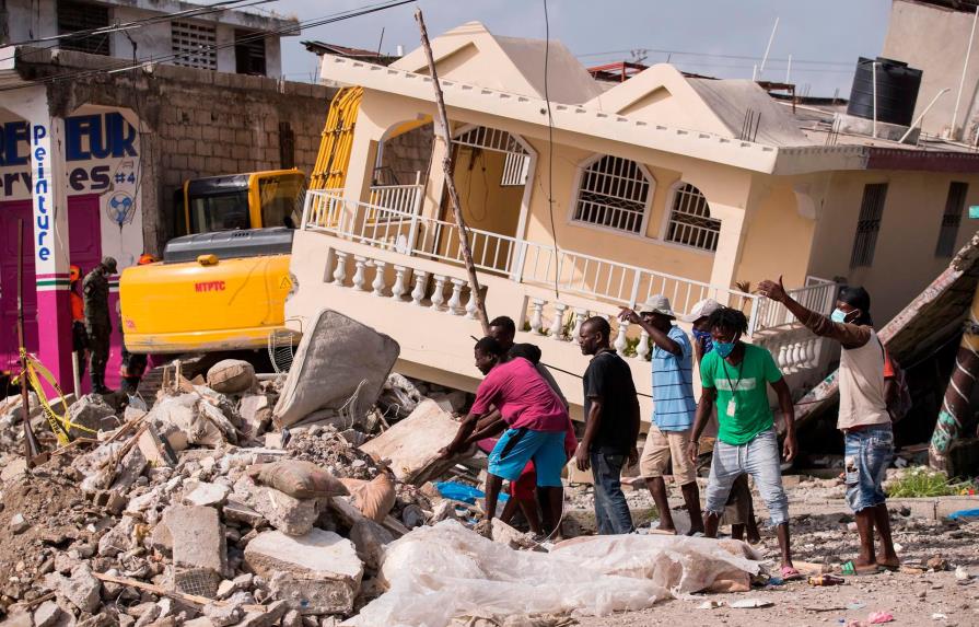 A una semana del sismo Haití se enfrenta a una emergencia vital