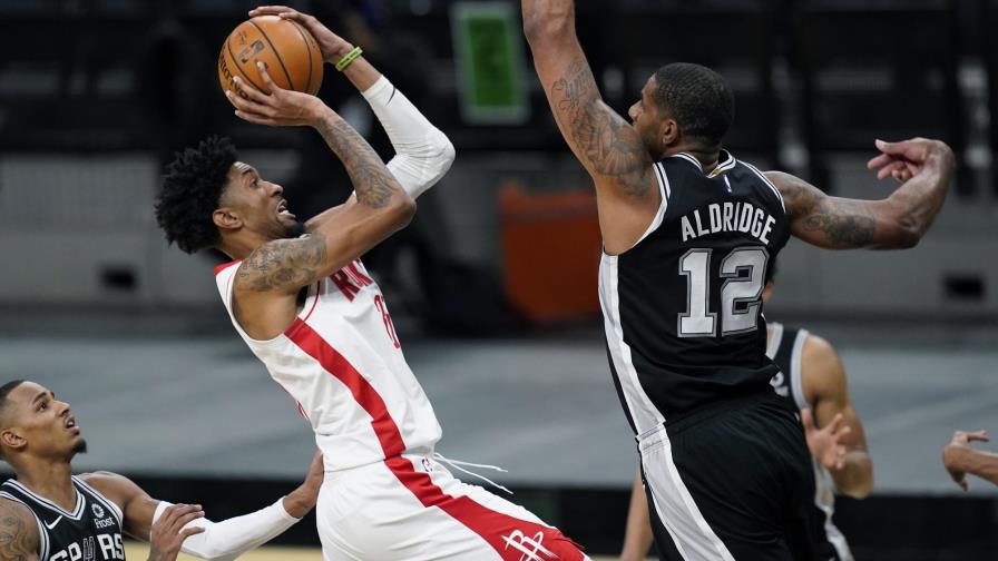 En 1er partido sin Harden, Rockets vencen a Spurs