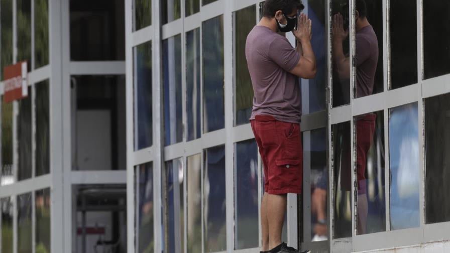 Brasil: hospitales colapsan sin un plan nacional para virus