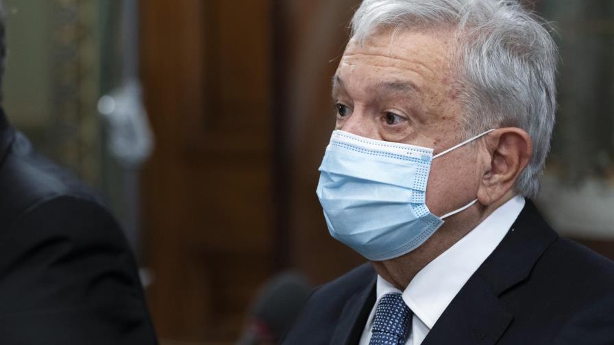 AMLO emite decreto de aprobación automática de proyectos