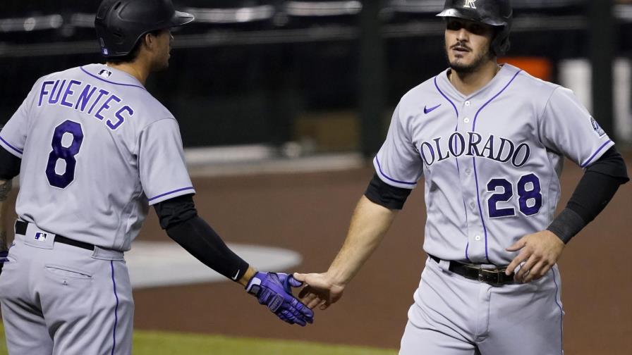 Dos dobles de Arenado impulsan a Rockies ante Diamondbacks