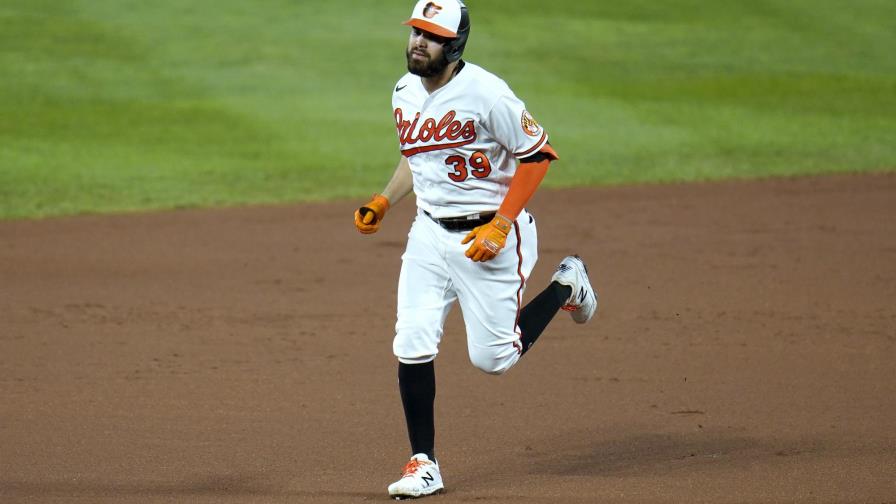 Núñez batea 2 jonrones; Orioles vencen a Mets