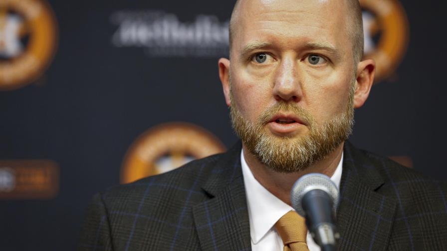 Click suple a Luhnow como gerente general de los Astros
