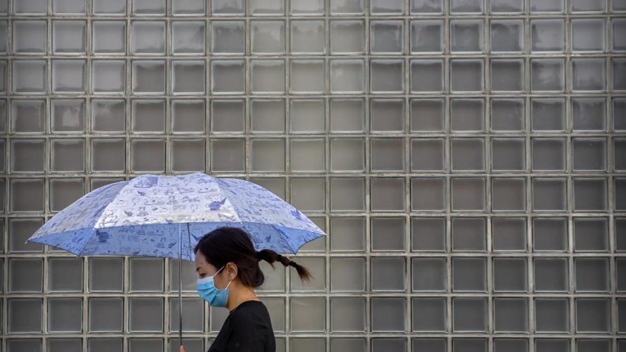 China deja entrar a más extranjeros ante retroceso de virus