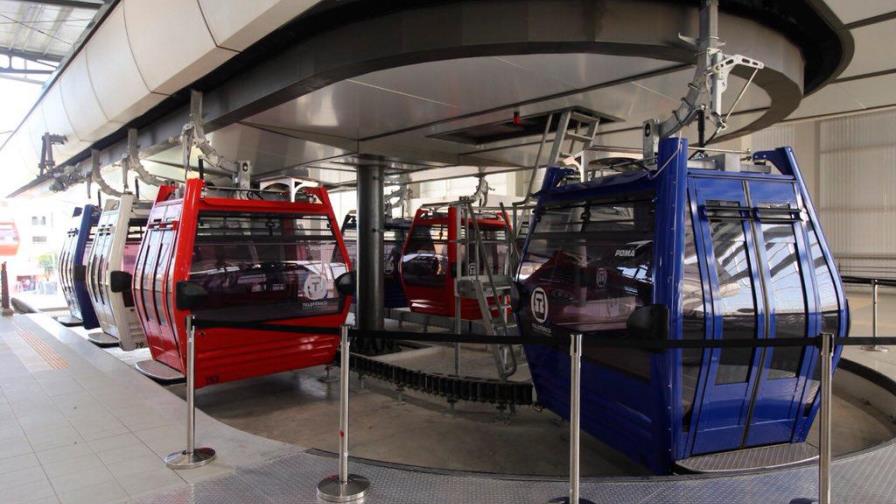Metro y Teleférico extienden sus horarios de servicios