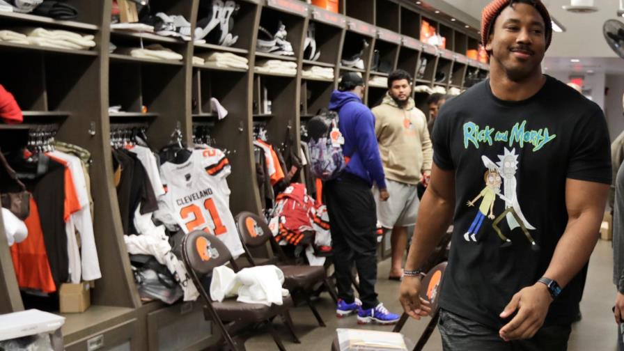 Análisis: NFL da pasos cautos a reapertura