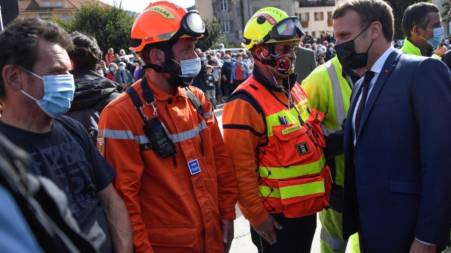 Presidente francés visita zona devastada por inundaciones
