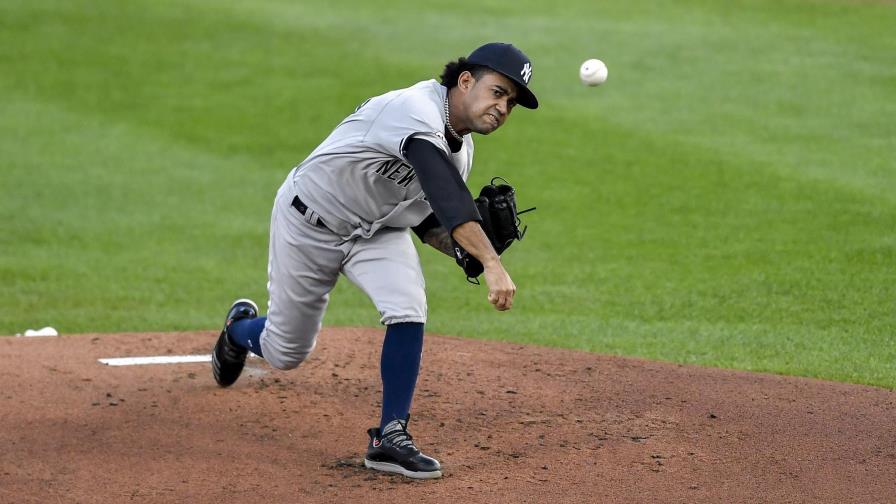 Deivi García logra su primera victoria; Yanquis cortan mala racha