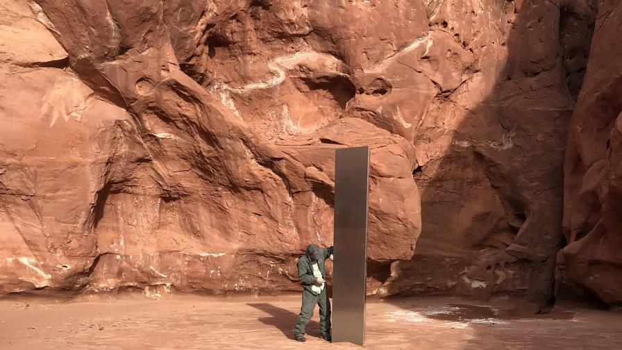 Misterioso monolito plateado desaparece del desierto de Utah