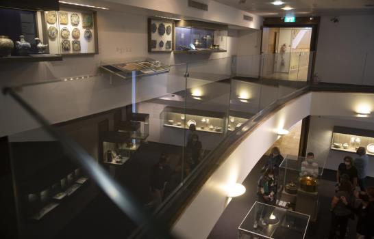 Tras protestas, museo israelí cancela venta de arte islámico