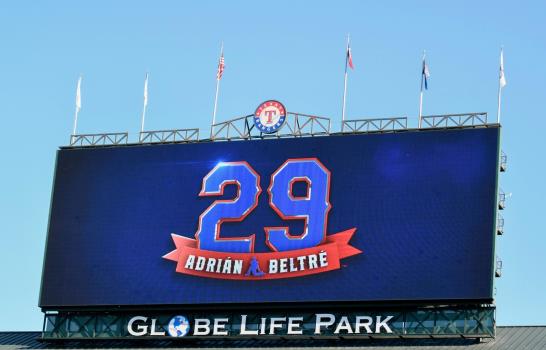 Vigilantes de Texas retiran número 29 que usó Adrian Beltré