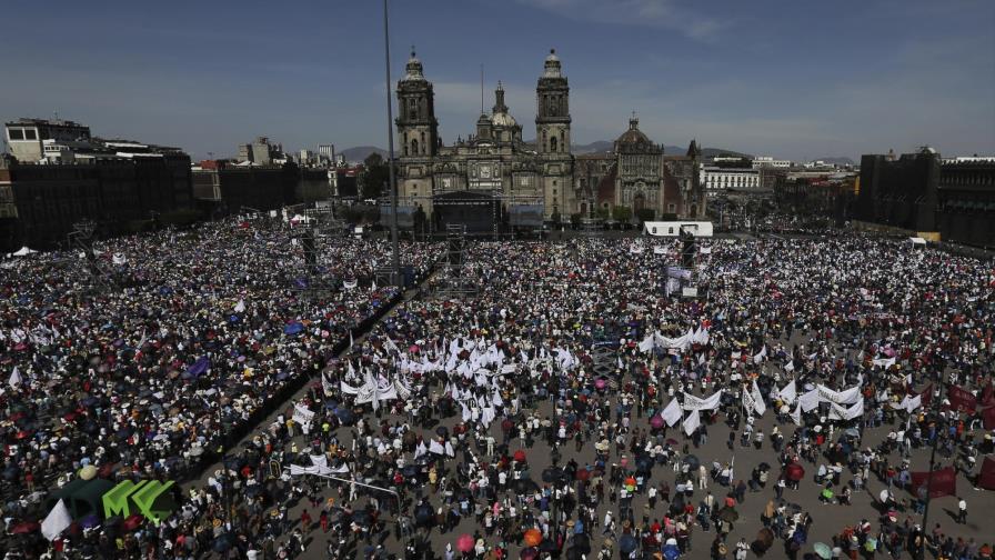Protesta y mitin al cumplir AMLO un año como presidente