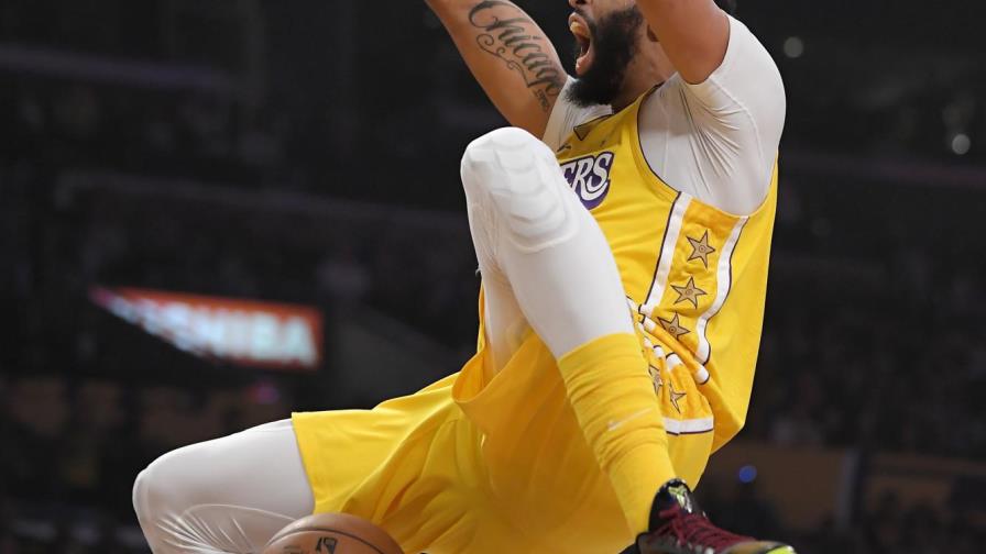 Davis anota 46 ante su exequipo y Lakers vencen a Pelicans