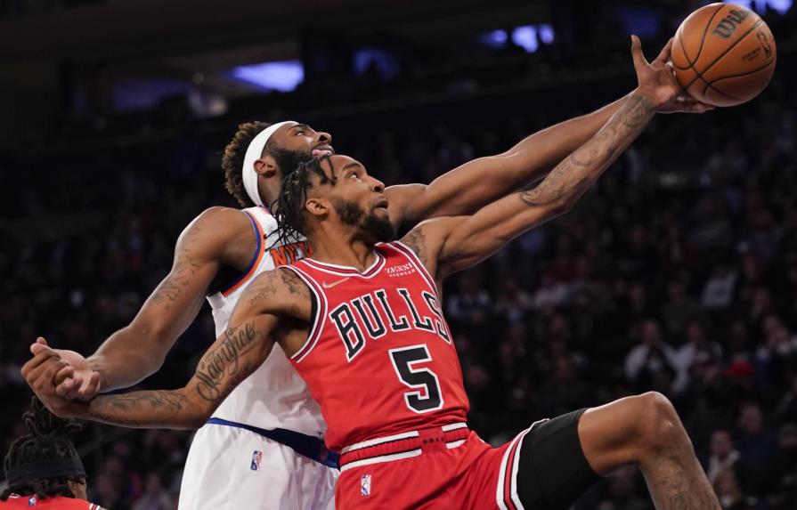 DeRozan y LaVine dan triunfo a Bulls sobre Knicks