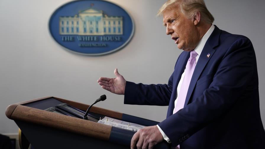 Trump autoriza uso de plasma para pacientes COVID-19