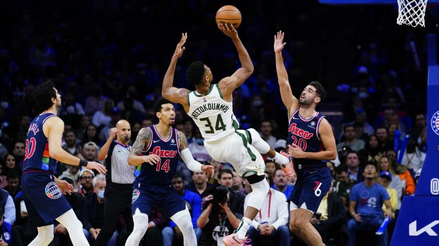 Bucks superan a mermados 76ers