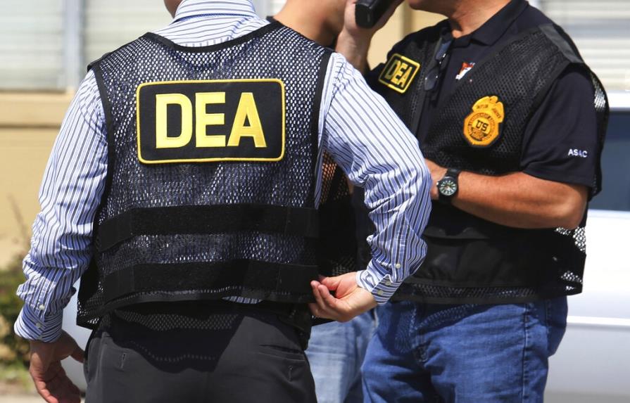 Agente de DEA se robó millones, según autoridades federales