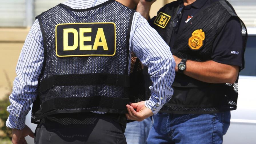 Agente de DEA se robó millones, según autoridades federales