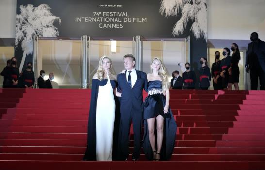 Sean Penn regresa a Cannes como director con su hija Dylan