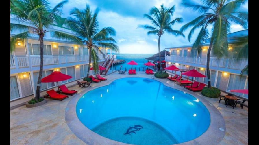 La cadena Decameron paraliza sus 31 hoteles en nueve países por el COVID-19 La cadena Decameron paraliza sus 31 hoteles en nueve países por el COVID-19