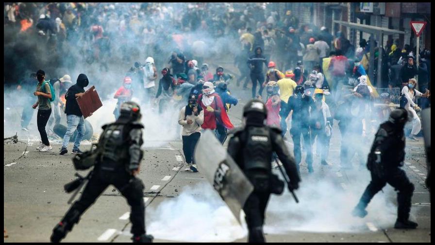 Defensoría reporta 50 heridos en protestas del 20 de julio en Colombia