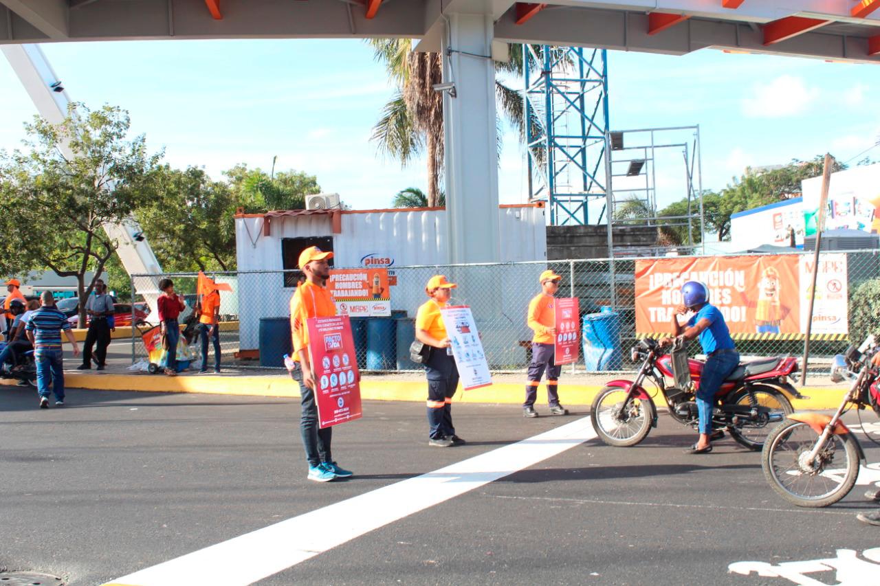 Dispondrán de 24 ambulancias dotadas de medicamentos y equipos necesarios para brindar una oportuna atención prehospitalaria frente a las emergencias que se produzcan. 