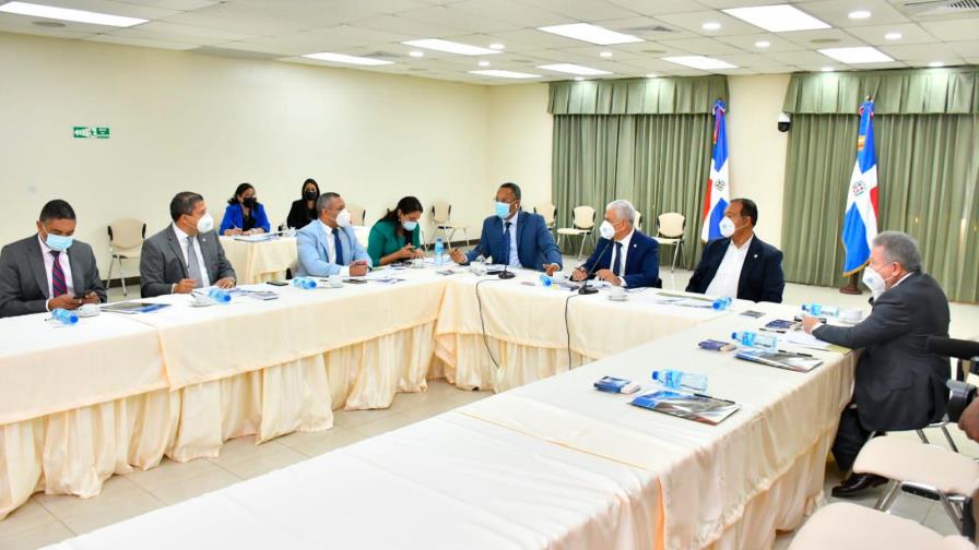 Senadores tienen 15 días para elegir al Defensor del Pueblo