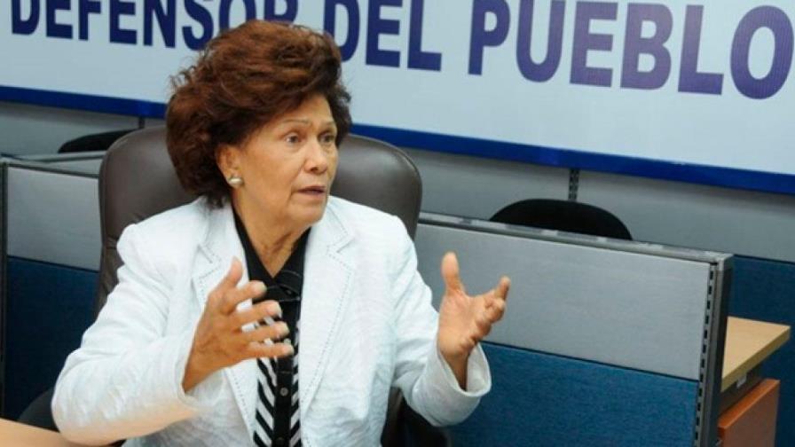 Defensora urge agilizar libertad de reos enfermos, envejecientes y próximos a cumplir condena por COVID-19 