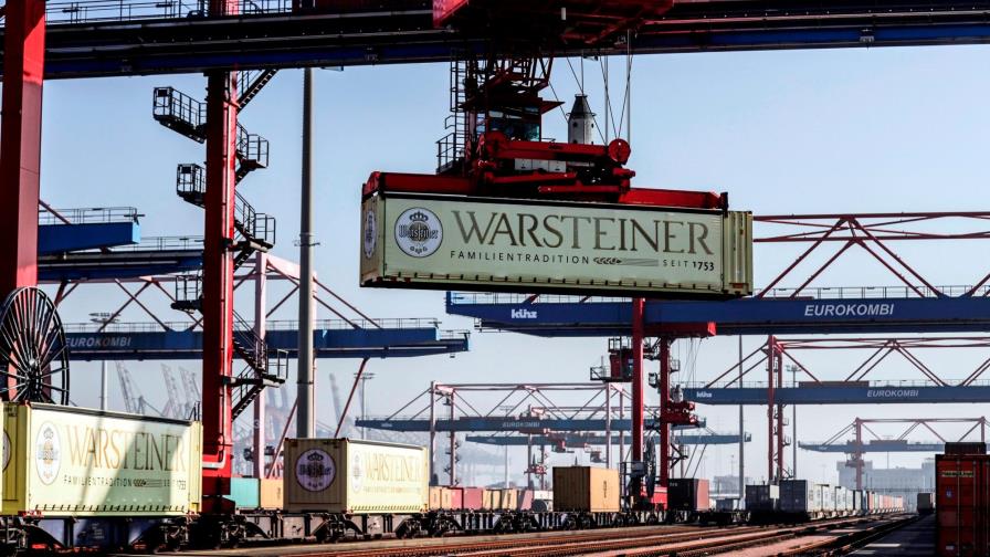 El déficit comercial de EE.UU. subió en agosto a 67.102 millones de dólares