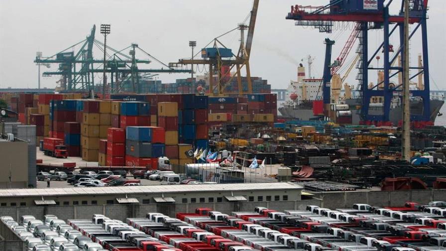Déficit comercial de EE.UU. subió en julio a 63.600 millones de dólares