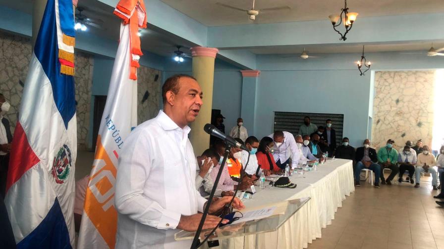 Ministro visita El Seibo e inaugura el plan Obras Públicas con la Gente Ministro visita El Seibo e inaugura el plan Obras Públicas con la Gente