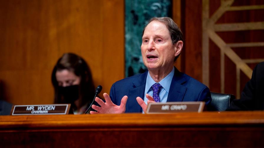 Demócratas proponen más impuestos a los ricos para pagar por el plan de Biden