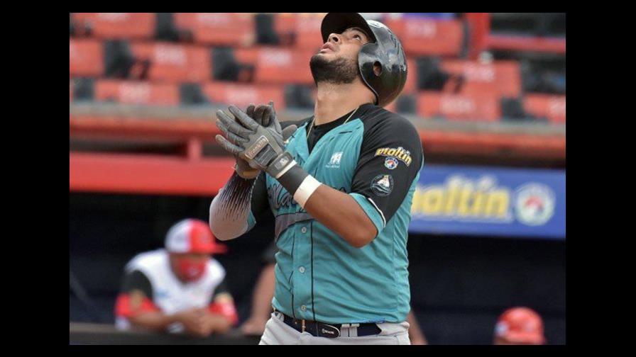 Bravos derrotan a Tiburones y se consolidan en Venezuela