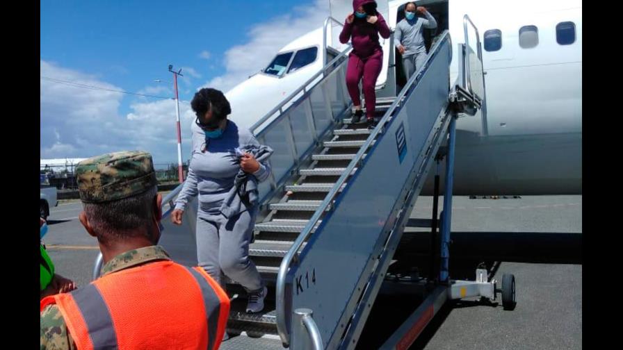 Estados Unidos deporta 65 dominicanos que cumplieron condenas por diferentes delitos Estados Unidos deporta 65 dominicanos que cumplieron condenas por diferentes delitos