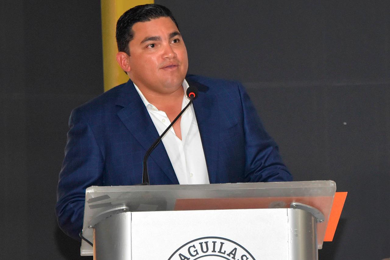 Angel Ovalles, gerente general del equipo de las Águilas. 
