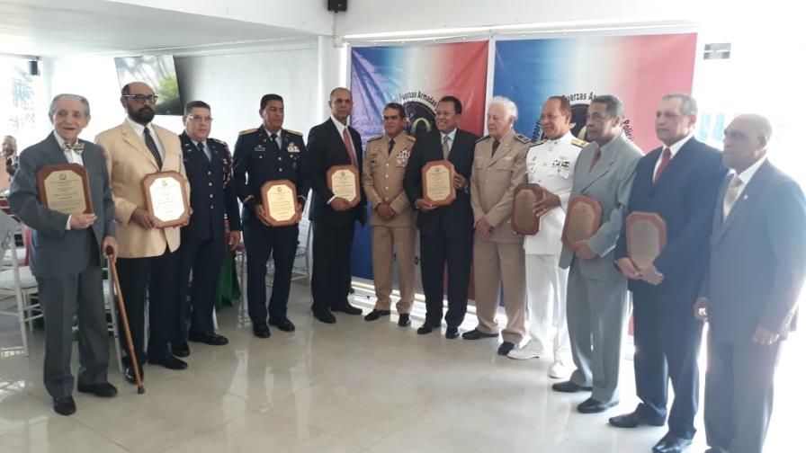 El Círculo Deportivo de las Fuerzas Armadas y la Policía Nacional celebra su 50 aniversario