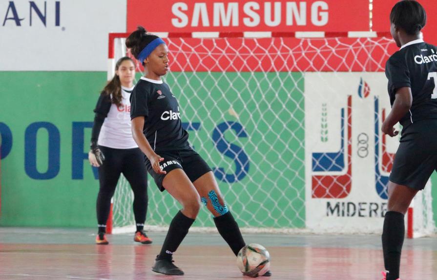 Definidos equipos que avanzan en etapa capitaleña de la Copa Intercolegial Claro Futsal Femenino