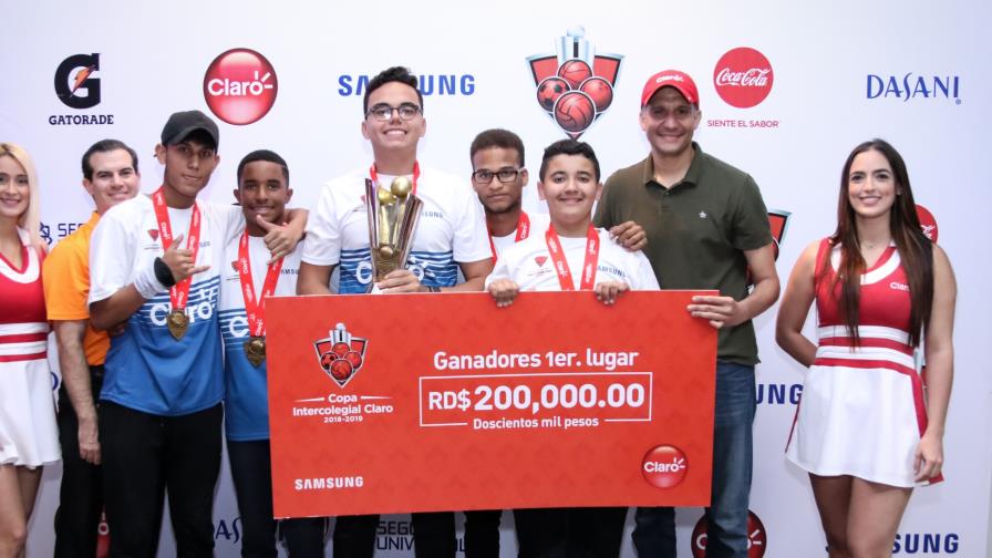 Colegio los Arbolitos se corona campeón de la Copa Intercolegial Claro de Boliche Colegio los Arbolitos se corona campeón de la Copa Intercolegial Claro de Boliche