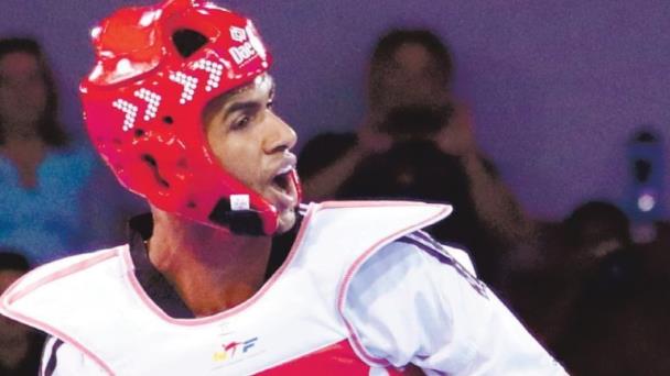 Moisés Hernández gana bronce en Mundial de Taekwondo