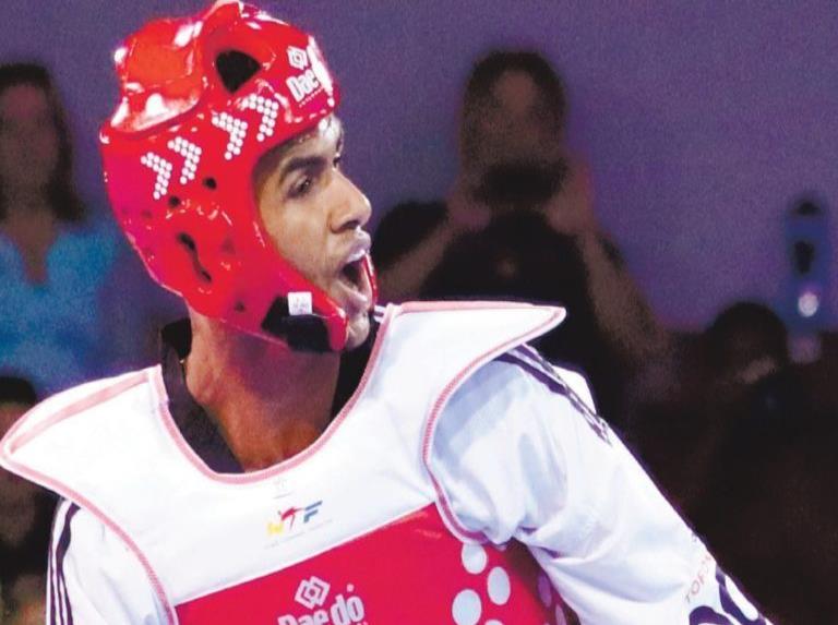 Moisés Hernández gana bronce en Mundial de Taekwondo