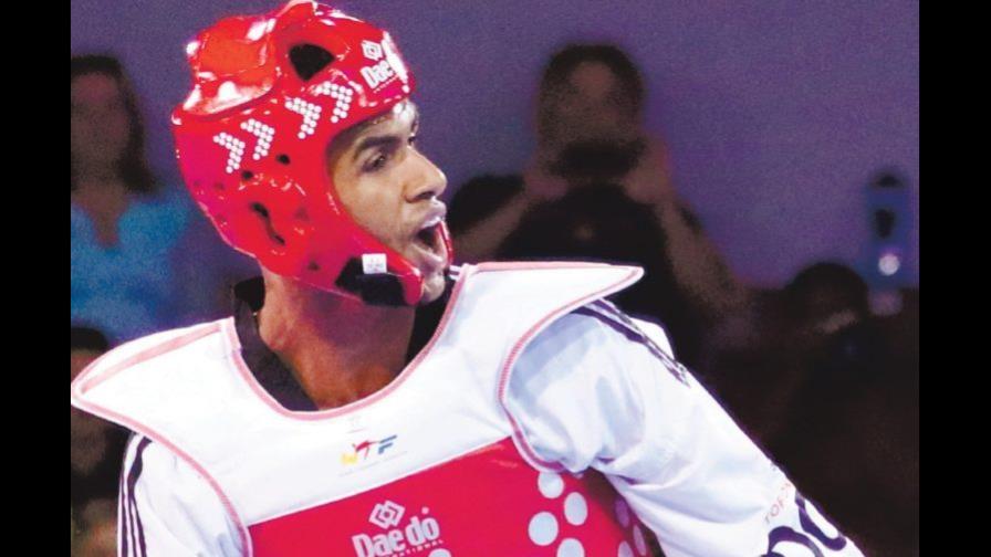 Moisés Hernández gana bronce en Mundial de Taekwondo