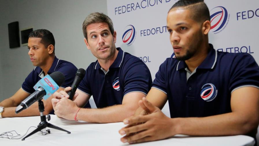 La selección absoluta de fútbol se mide esta martes a Guatemala 