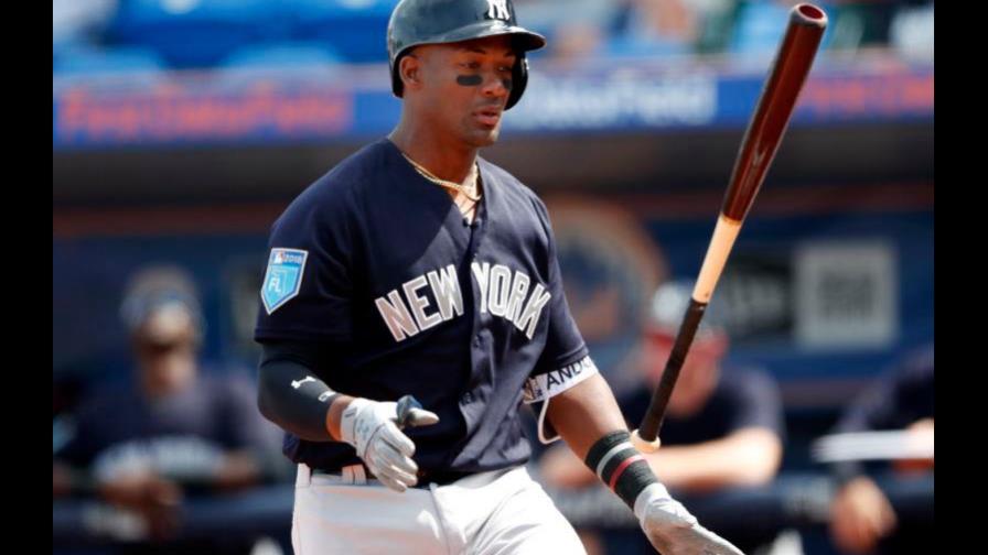 Miguel Andújar podría cambiar de posición en la temporada del 2020