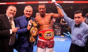 Video | Dominicano Jeison “Banana” Rosario se corona doble campeón mundial de boxeo 