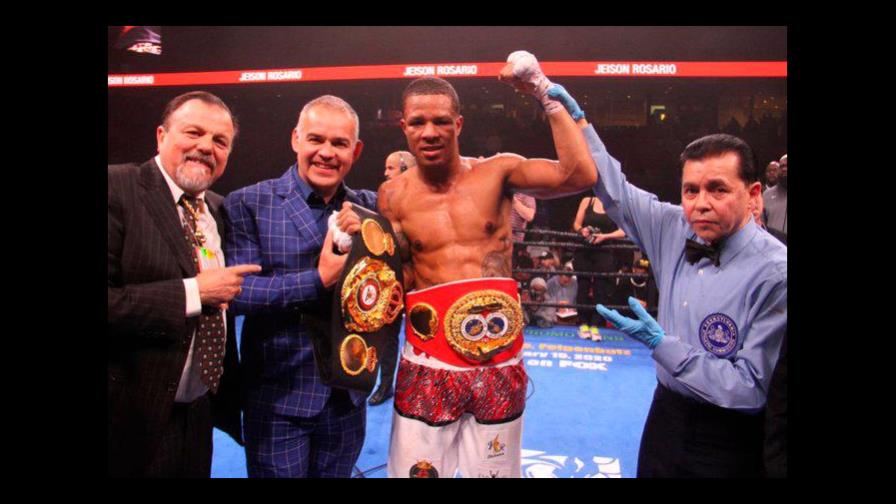 Video | Dominicano Jeison “Banana” Rosario se corona doble campeón mundial de boxeo 