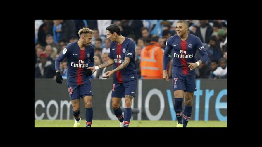 Fanáticos de Francia rechazan que el fútbol vuelva a puerta cerrada Fanáticos de Francia rechazan que el fútbol vuelva a puerta cerrada